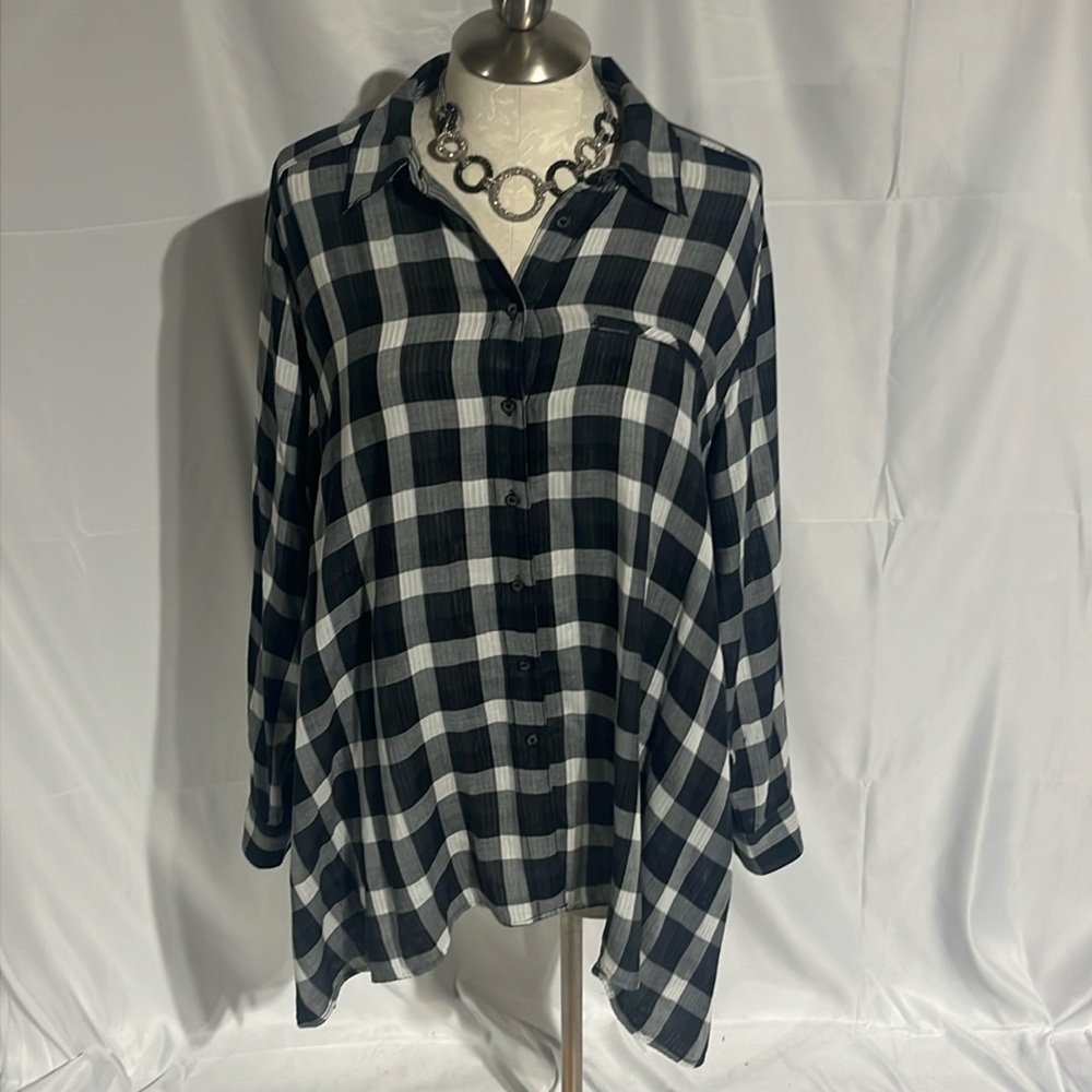 Lane Bryant women’s plus size buffalo plaid button down shirt size 22/24 .